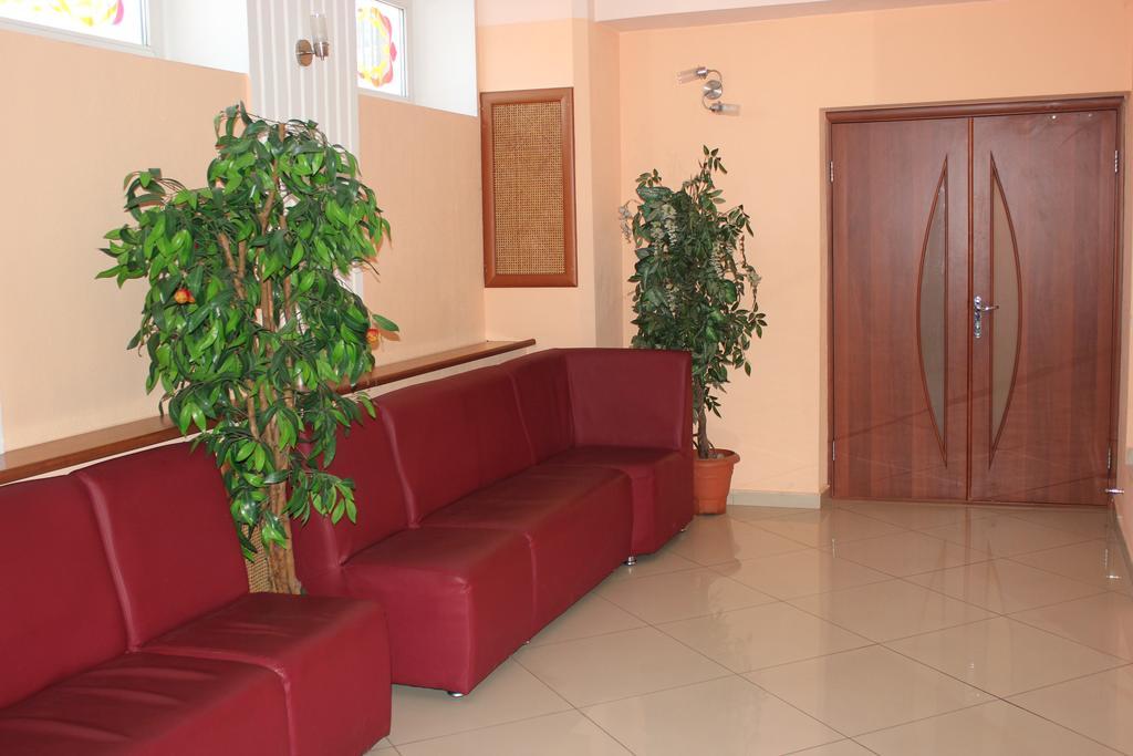 Ust-Kamenogorsk Hotel エクステリア 写真