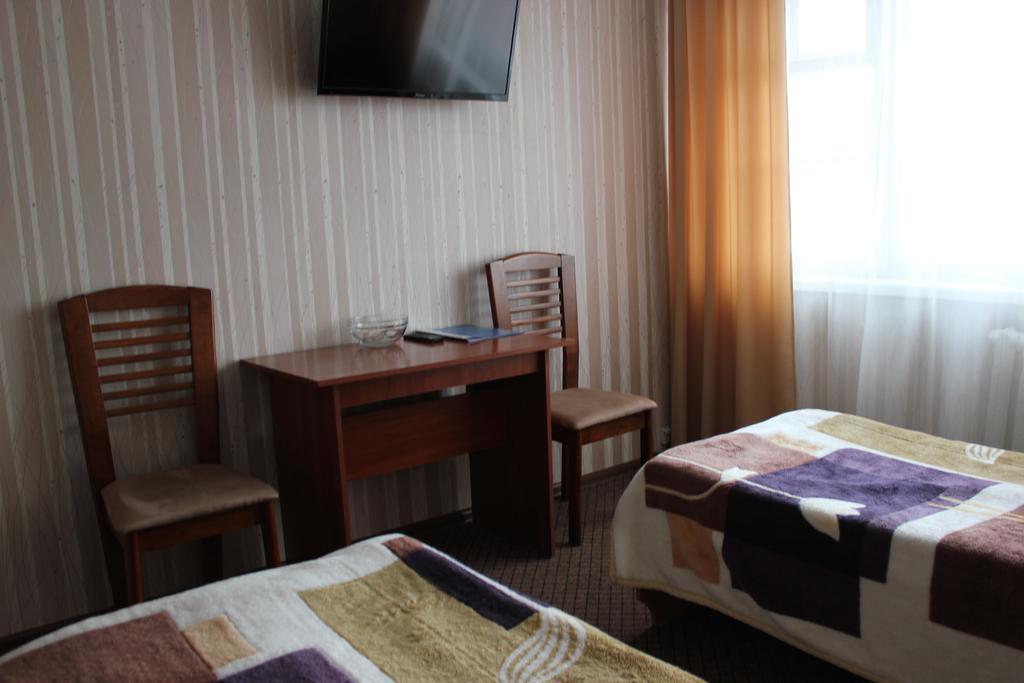 Ust-Kamenogorsk Hotel エクステリア 写真