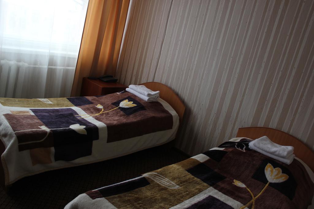 Ust-Kamenogorsk Hotel エクステリア 写真