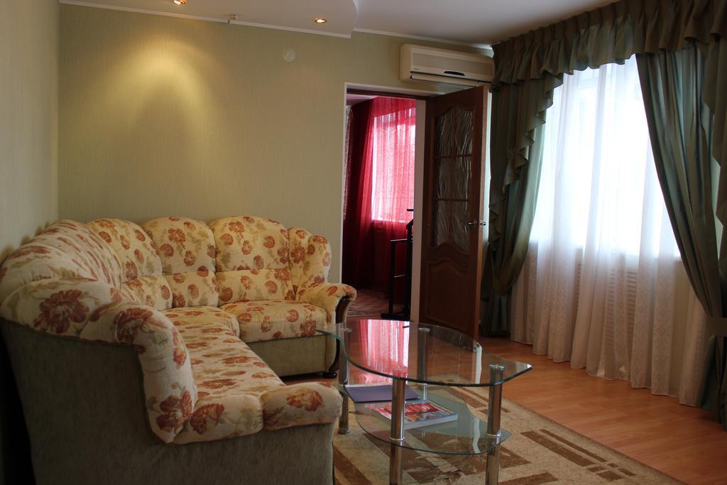Ust-Kamenogorsk Hotel エクステリア 写真
